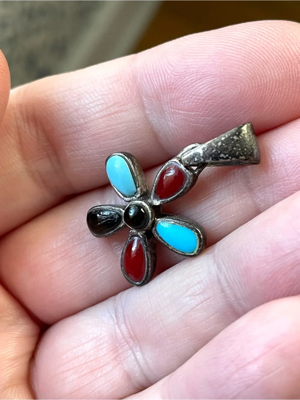 Vintage Southwestern style stamped 925 sterling silver and stone flower pendant